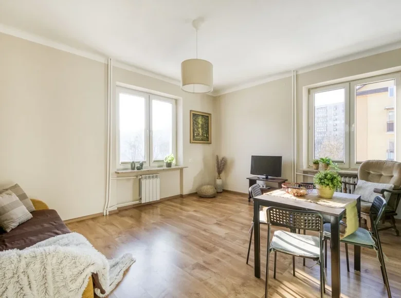 2 room apartment 45 m² Warsaw, Poland