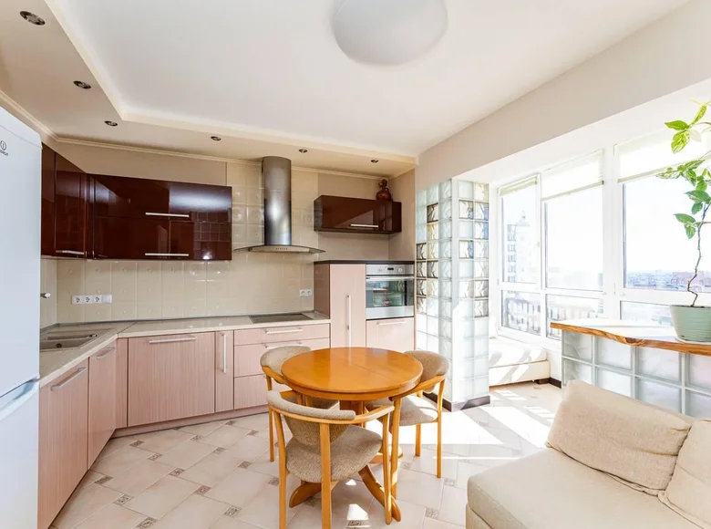 2 room apartment 61 m² Minsk, Belarus