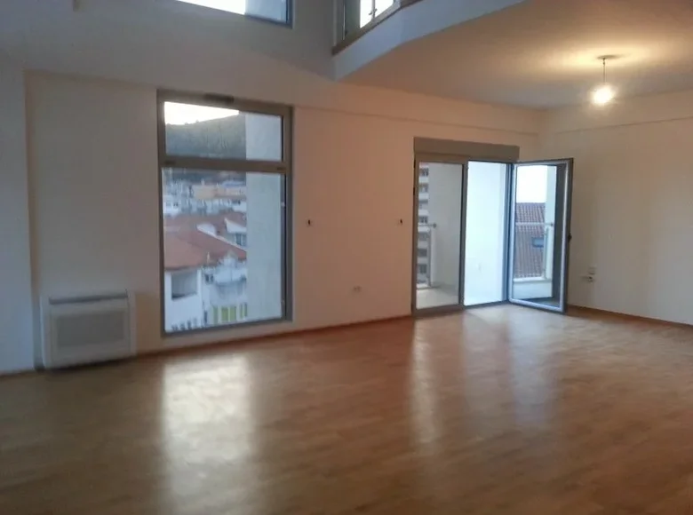 4 bedroom apartment 228 m² Budva, Montenegro