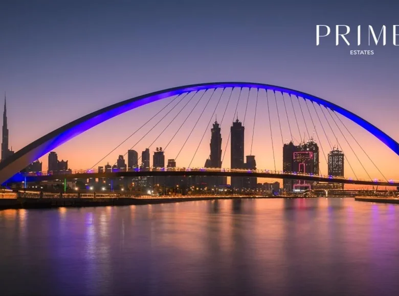 Квартира 1 комната 942 м² Дубай, ОАЭ