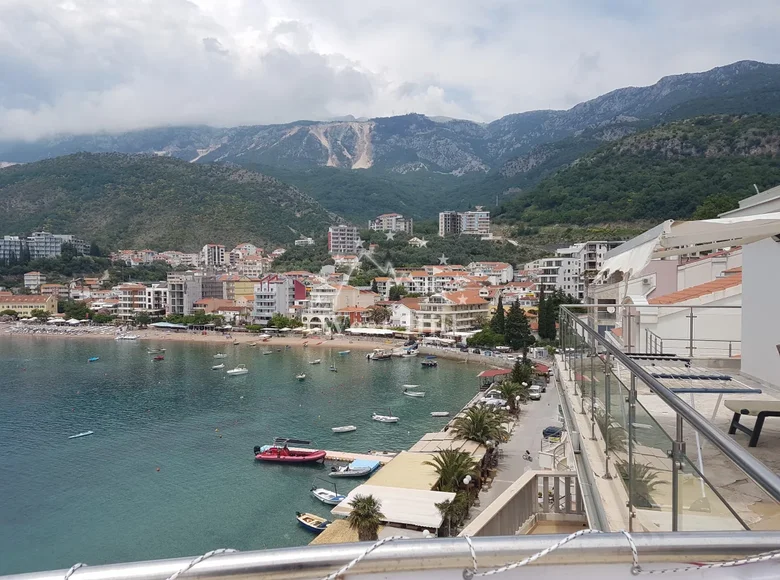 Apartamento 5 habitaciones 207 m² Rafailovici, Montenegro