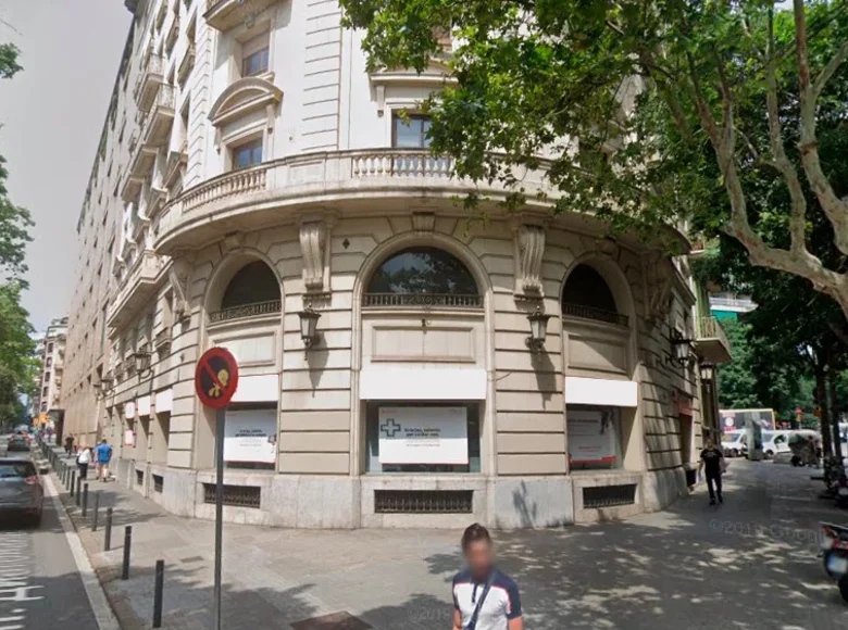 Commercial property 865 m² in Barcelona, Spain