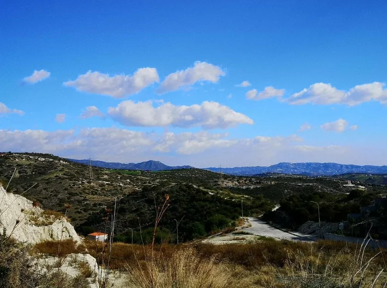 Parcelas  Agios Tychonas, Chipre