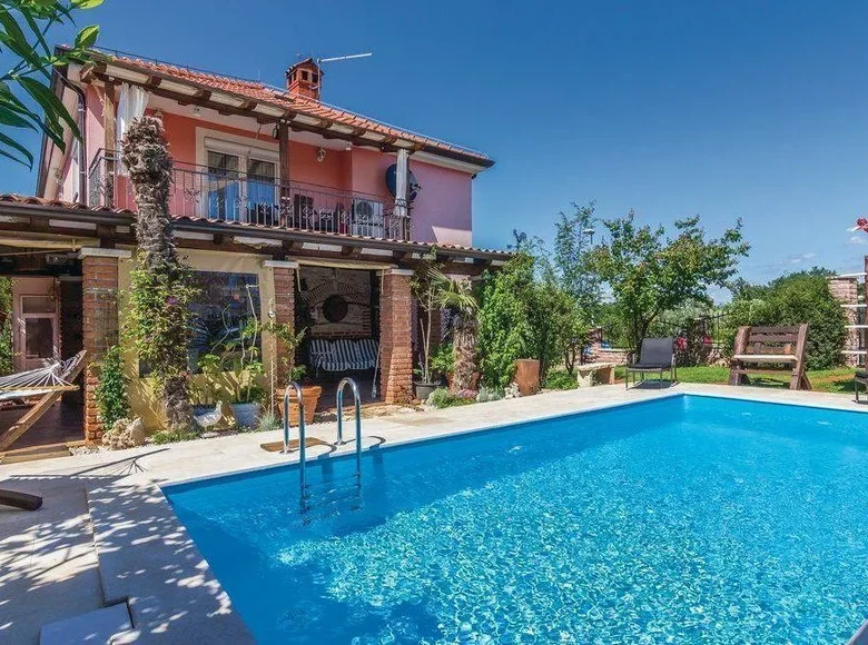 Hôtel 211 m² à Umag, Croatie