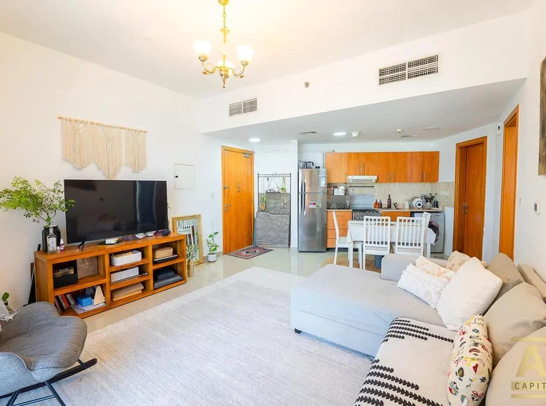 Квартира 1 комната 811 м² Дубай, ОАЭ