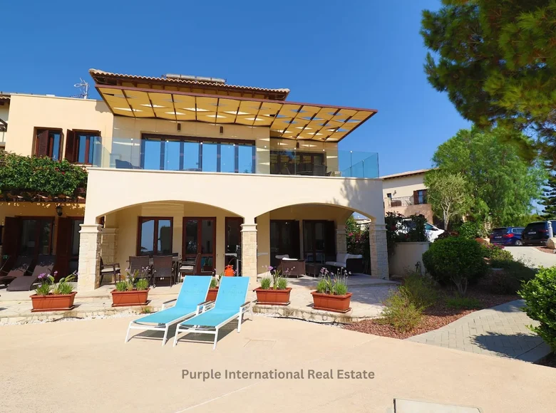 Villa de 4 dormitorios 250 m² Kouklia, Chipre