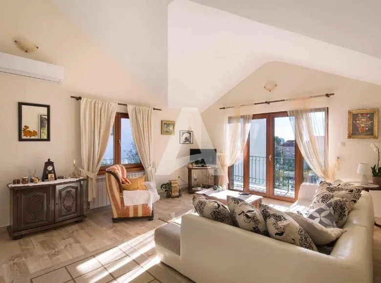 Apartamento 2 habitaciones 85 m² en Budva, Montenegro