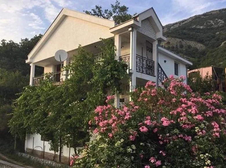 6 bedroom house 160 m² Sutomore, Montenegro