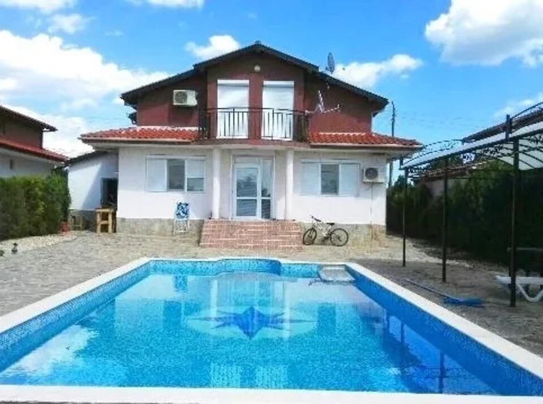 4 bedroom house 205 m² Trastikovo, Bulgaria