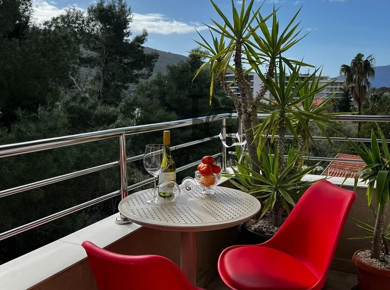 Квартира 2 спальни  Кумбор, Черногория