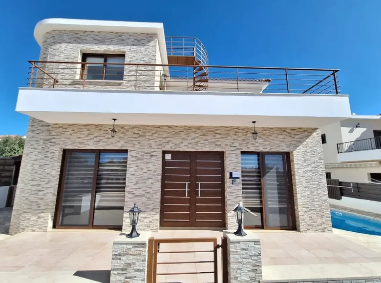 Haus 5 Schlafzimmer  in Tremithousa, Zypern