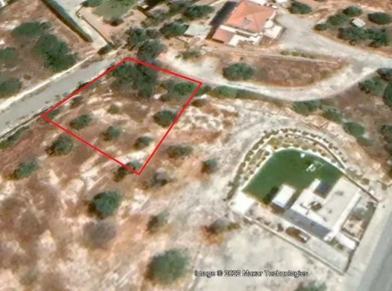 Land  Koinoteta Agiou Tychona, Cyprus