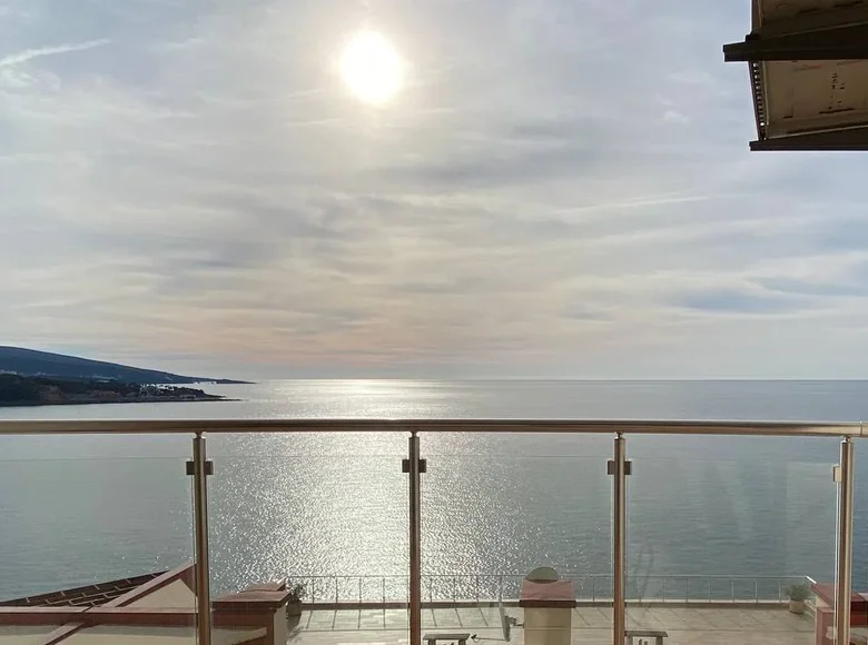 Mieszkanie 3 pokoi 84 m² Pecurice, Czarnogóra