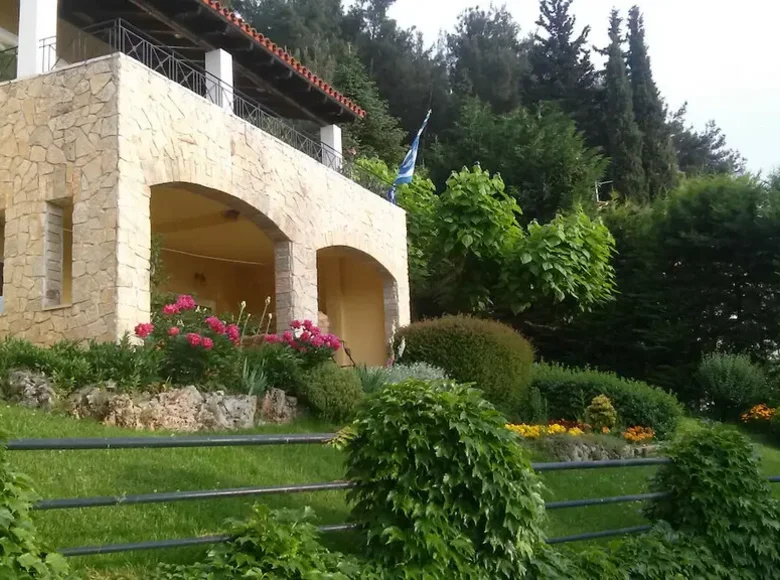 5-Schlafzimmer-Villa 250 m² Zygos, Griechenland
