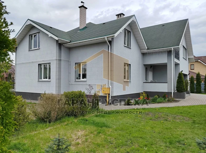 House 328 m² Brest, Belarus