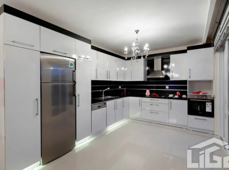 Willa 5 pokojów 500 m² Kargicak, Turcja