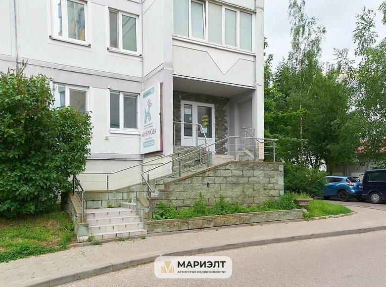 Tienda 4 habitaciones 122 m² en Minsk, Belarús