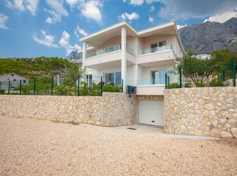4 bedroom house 360 m² Makarska, Croatia