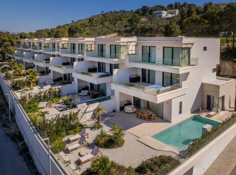 5 bedroom villa 400 m² Grad Trogir, Croatia