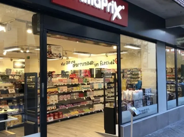 Geschäft 633 m² Barcelona, Spanien