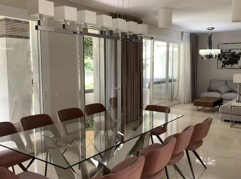 Wohnung 6 Schlafzimmer 575 m² Marbella, Spanien
