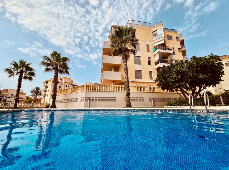 2 bedroom apartment 75 m² Guardamar del Segura, Spain
