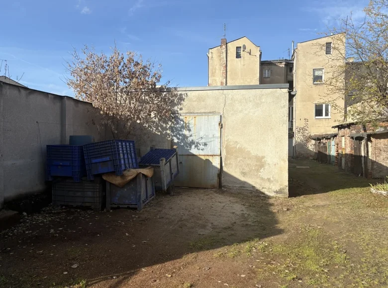 Магазин 104 м² в Познани, Польша