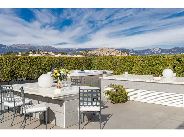 4 bedroom apartment 188 m² Cagnes sur Mer, France