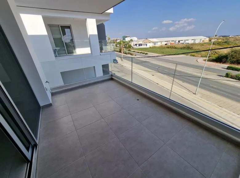 2 bedroom apartment 150 m² Larnaca District, Cyprus
