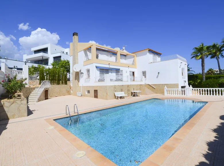 7 bedroom villa 390 m² Calp, Spain