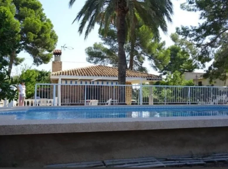 4-Schlafzimmer-Villa 151 m² Benidorm, Spanien