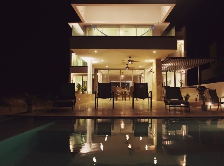 Dom 4 pokoi 420 m² Dzemul, Meksyk