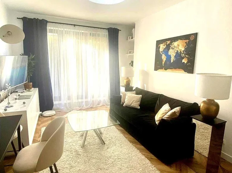 Wohnung 2 zimmer 41 m² in Warschau, Polen