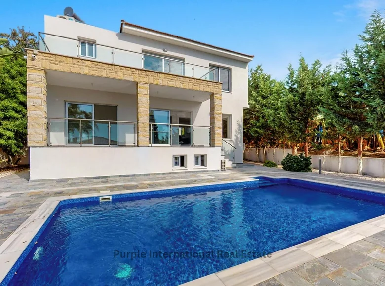 Вилла 5 спален 255 м² Киссонерга, Кипр