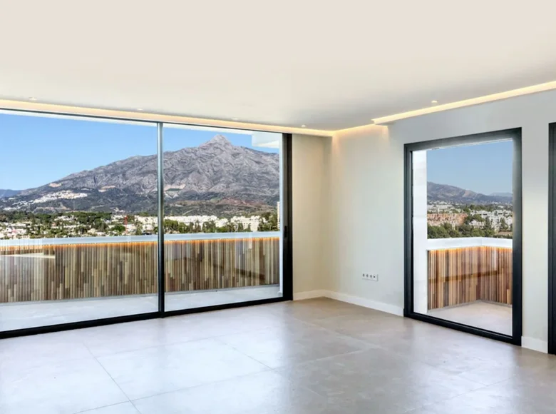 2 bedroom apartment 131 m² Marbella, Spain