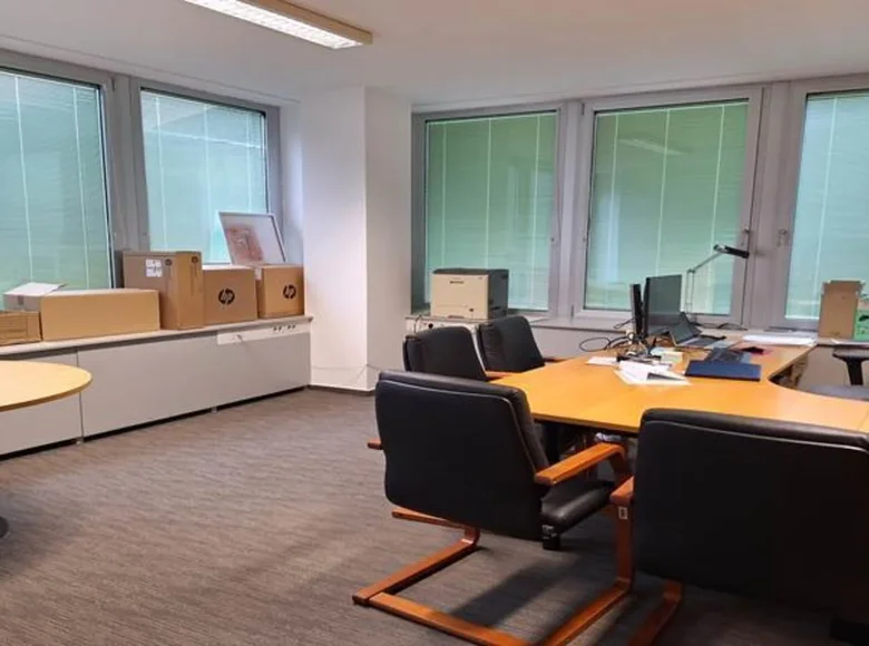 Bureau 490 m² à Slovénie, Slovénie