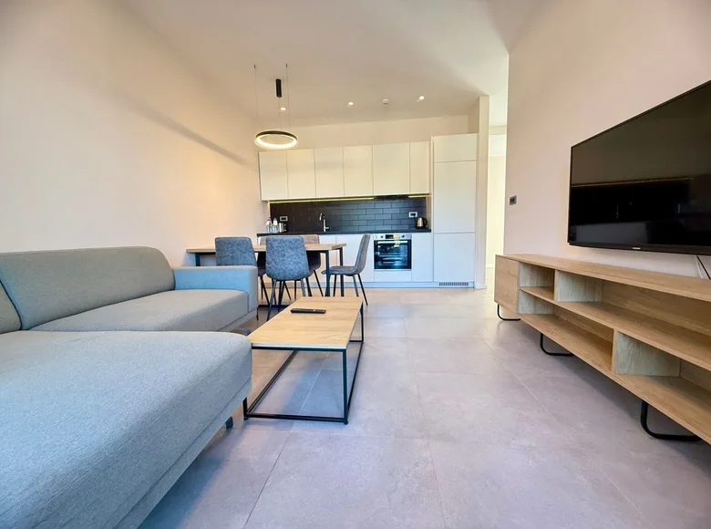 Mieszkanie 3 pokoi 79 m² Kavac, Czarnogóra