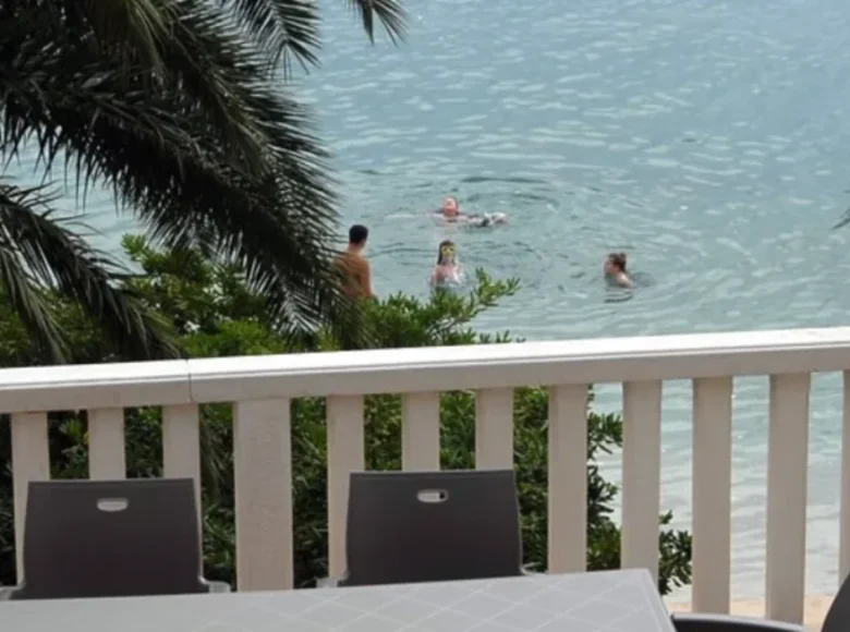 5 bedroom villa 200 m² Grad Omis, Croatia