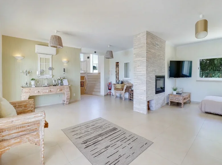 4 bedroom house 225 m² Lagoa, Portugal