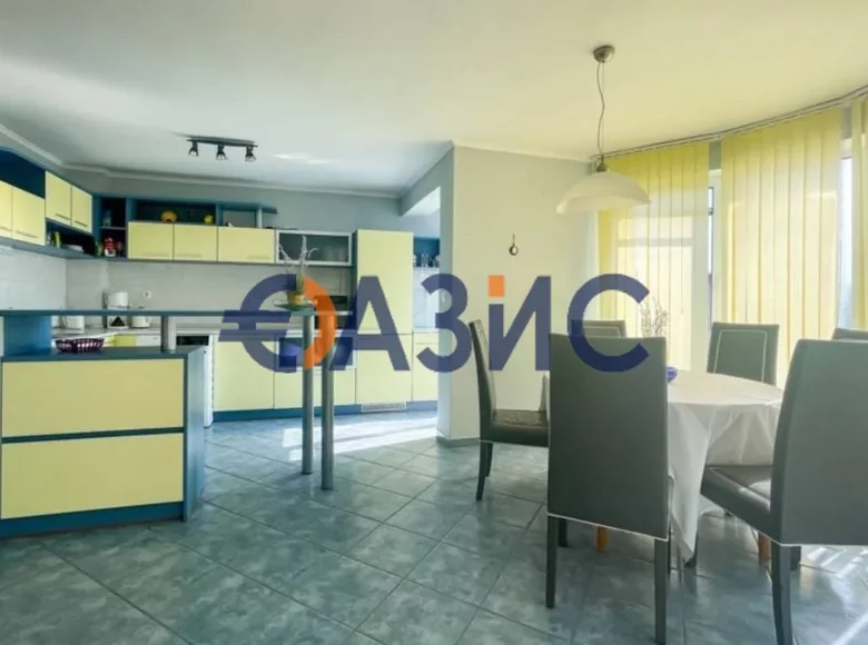 Mieszkanie 4 pokoi 150 m² Rawda, Bułgaria