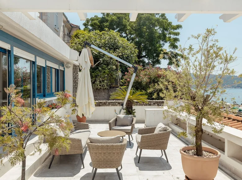 Wohnung 6 zimmer 244 m² Igalo, Montenegro