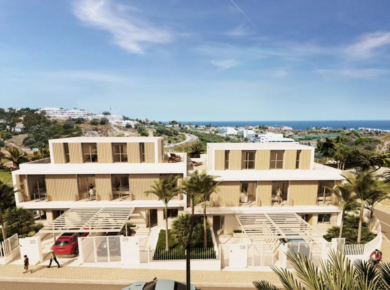 4 bedroom apartment 180 m² Estepona, Spain