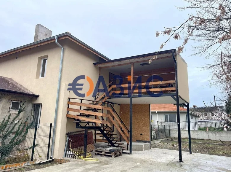 Dom 3 pokoi 107 m² Burgas, Bułgaria