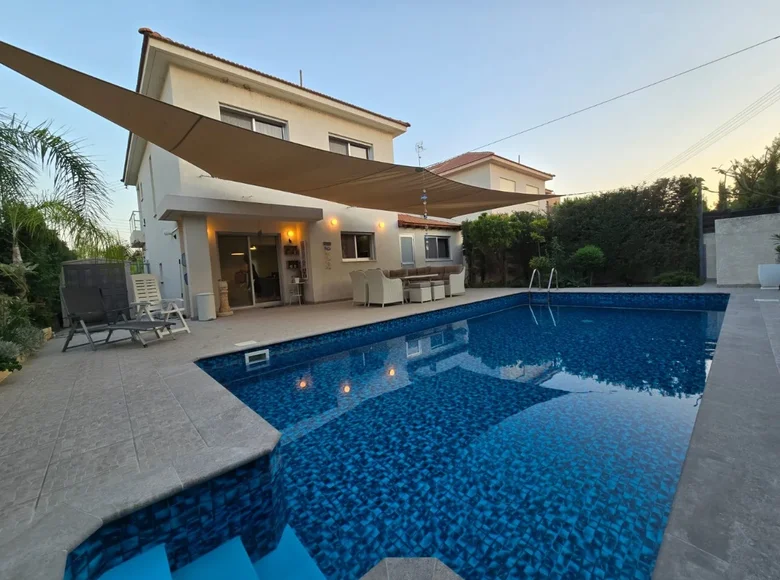 4 bedroom house  in Parekklisia, Cyprus