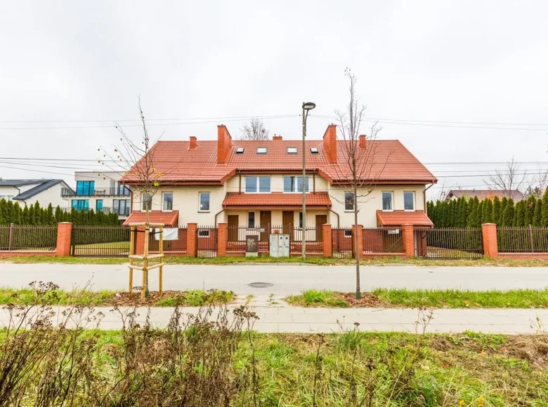 Дом 10 комнат 422 м² Варшава, Польша