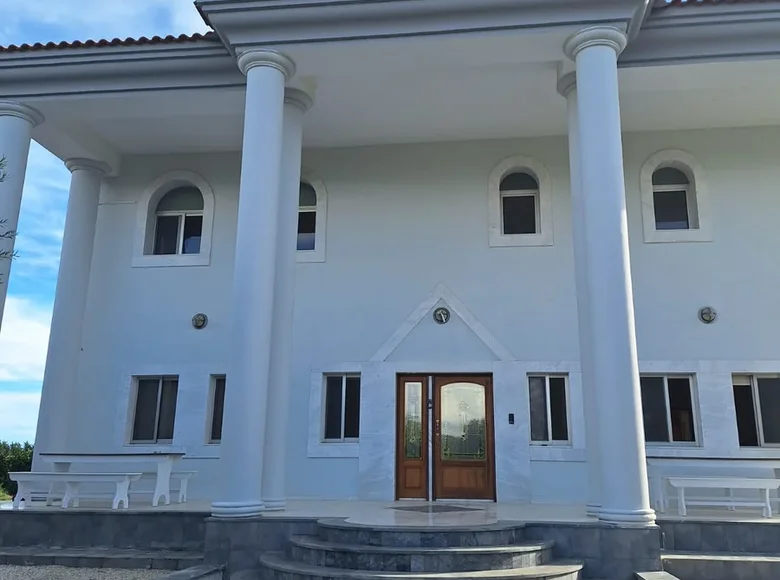7 bedroom villa  in Tserkezoi Municipality, Cyprus