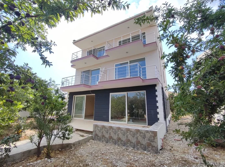 5 bedroom apartment 160 m² Serik, Turkey