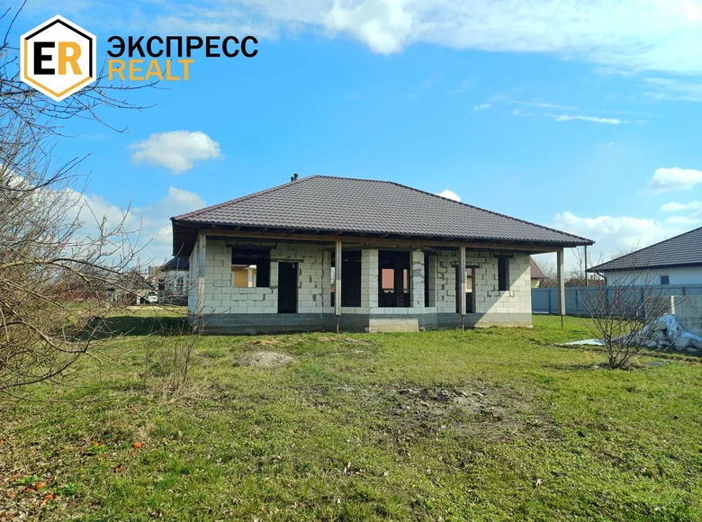 House 140 m² Vyalikiya Lepyasy, Belarus