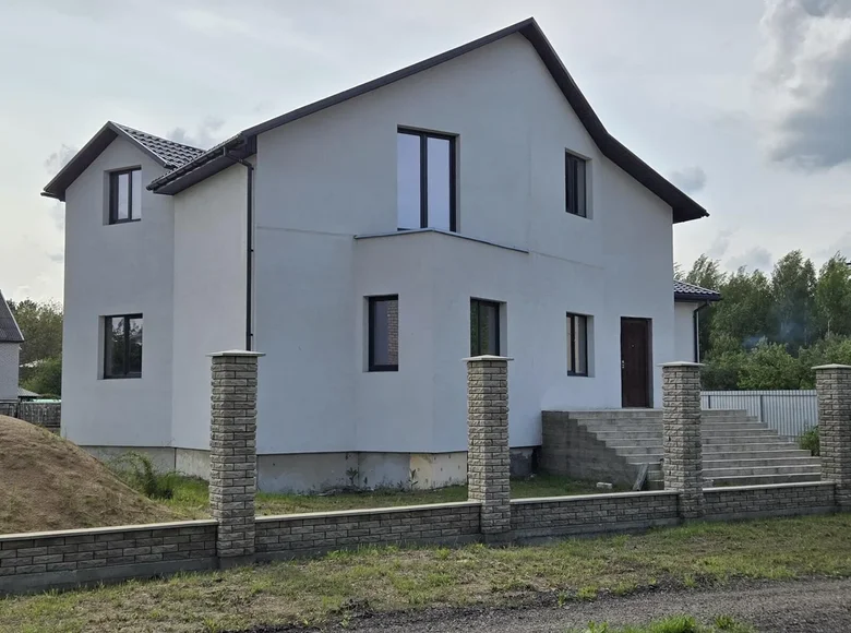 House 354 m² Druzhny, Belarus