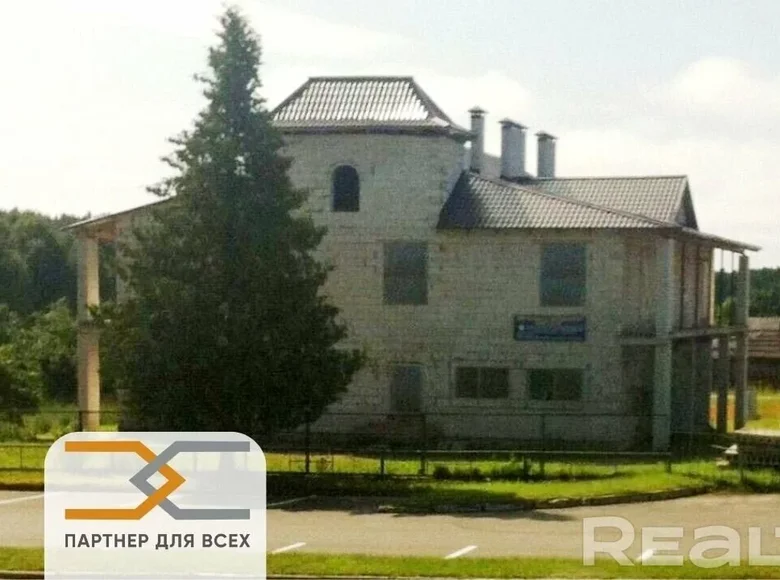 Commercial property 1 000 m² in Narach, Belarus